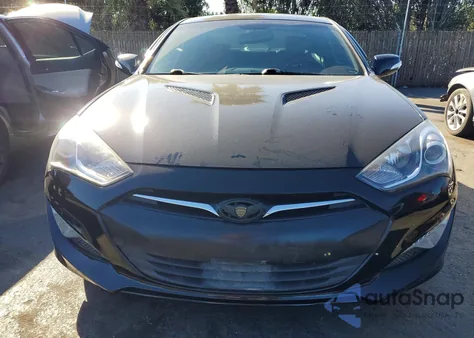 2013 Hyundai Genesis Coupe 3.8L z USA, uszkodzony, nr VIN KMHHU6KJ4DU082180